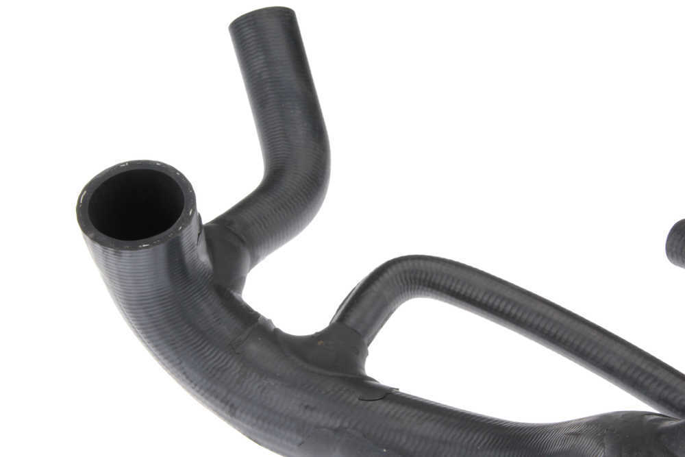 URO Parts Radiator Hose MNA4510BF fits 1995-1997 Jaguar Vanden Plas / XJ6