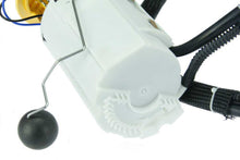 Load image into Gallery viewer, URO Parts Fuel Pump Assembly 30761745 fits 2001-2009 Volvo S60 / 2001-2007 Volvo S80 / 2001-2007 Volvo V70 / 2003-2007 Volvo XC70