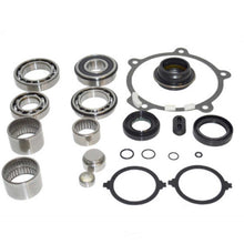 Load image into Gallery viewer, USA Standard Gear Transfer Case NP136 &amp; NP236 Bearing Kit ZTBK333 fits 1999-2005 Chevrolet Astro, Blazer