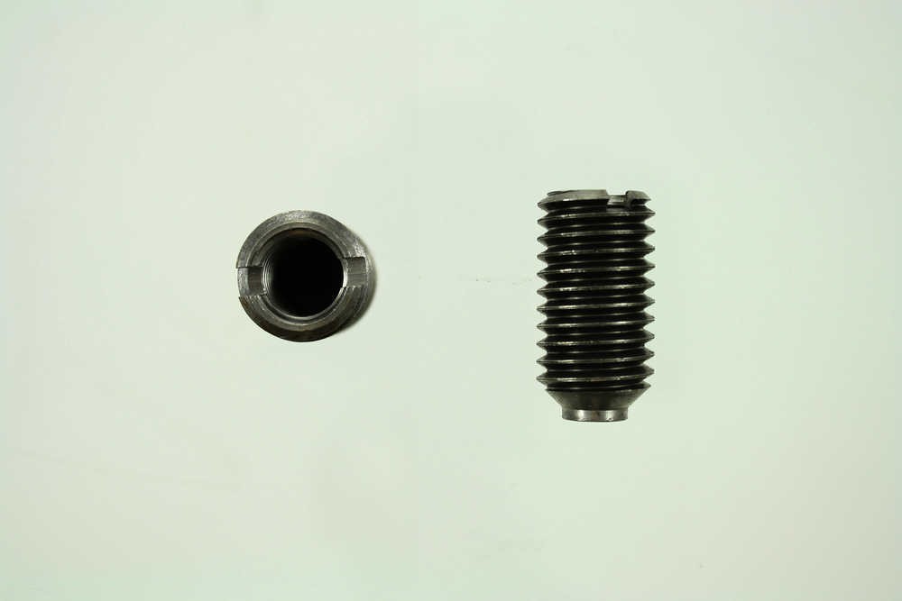 Pioneer Cylinder Head Insert - 100pk PF-580-100 fits 1969-1996 Ford Bronco / 1974 Ford Gran Torino / 1968-1972 Ford Custom, Custom 500, Galaxie 500, RANCH WAGON