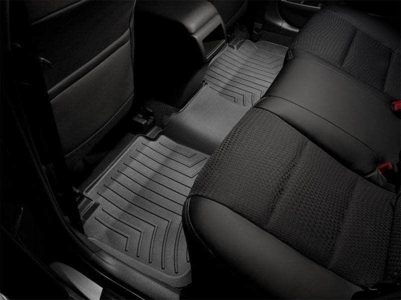 WeatherTech 99-07 Chevrolet Silverado Extended Cab Classic Rear FloorLiner - Black WET440622